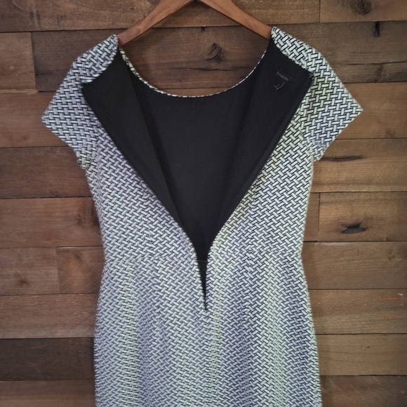 Talbots Black & White Textured Fit & Flare Dress – Size 6 - Picture 7 of 7